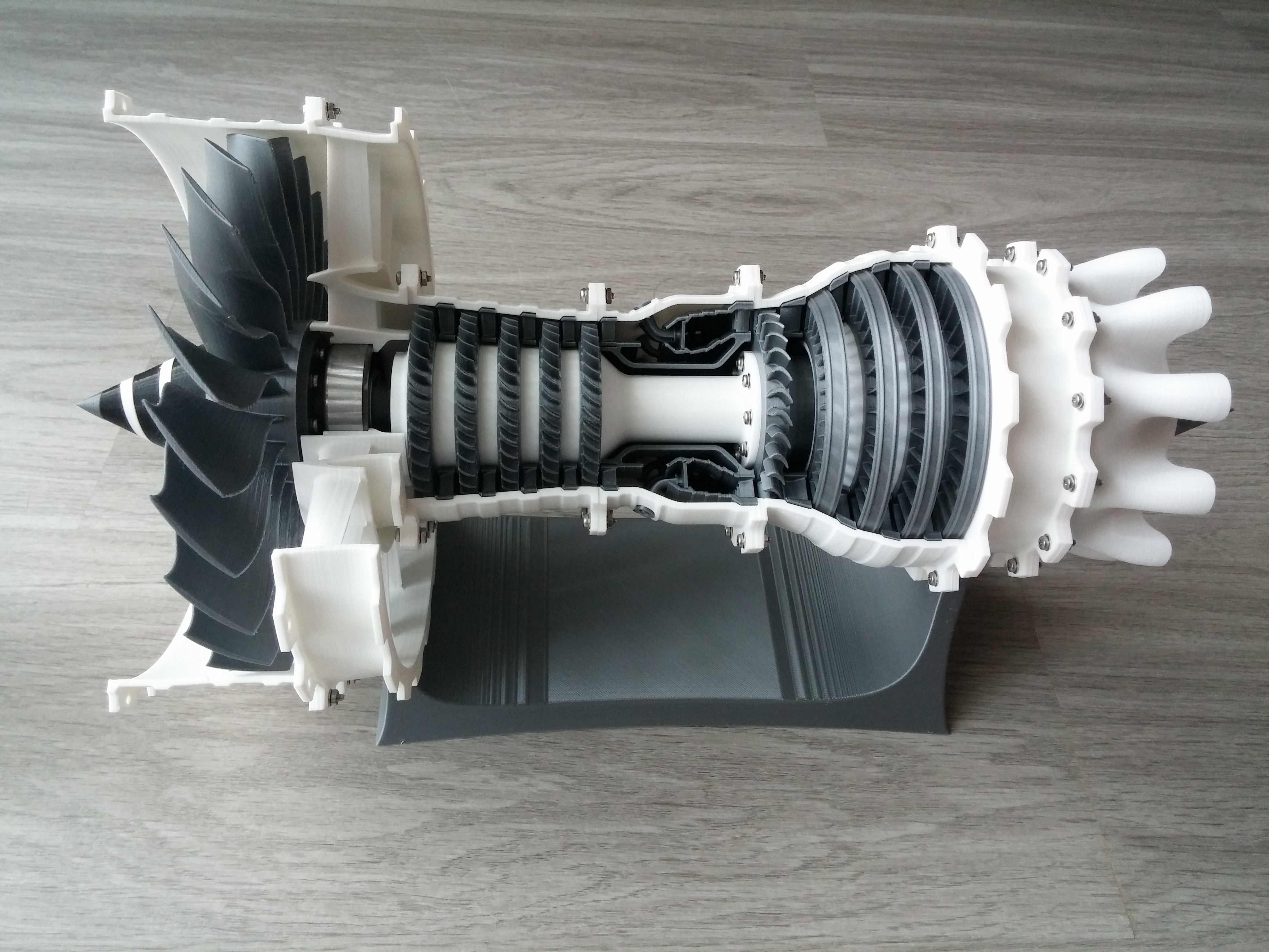 3d-printable-high-bypass-jet-engine-1.snapshot.45