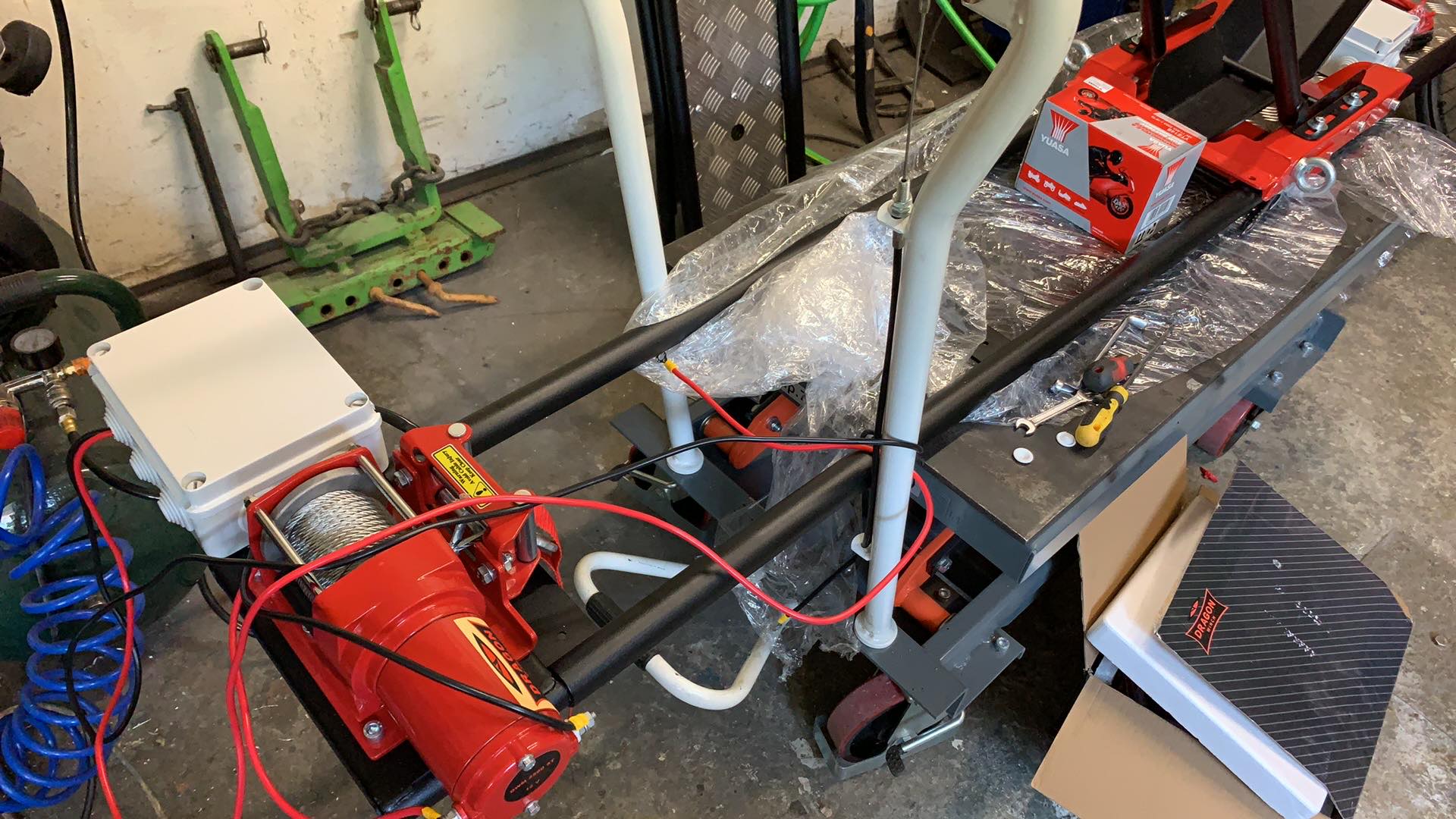 摩托车装载支架