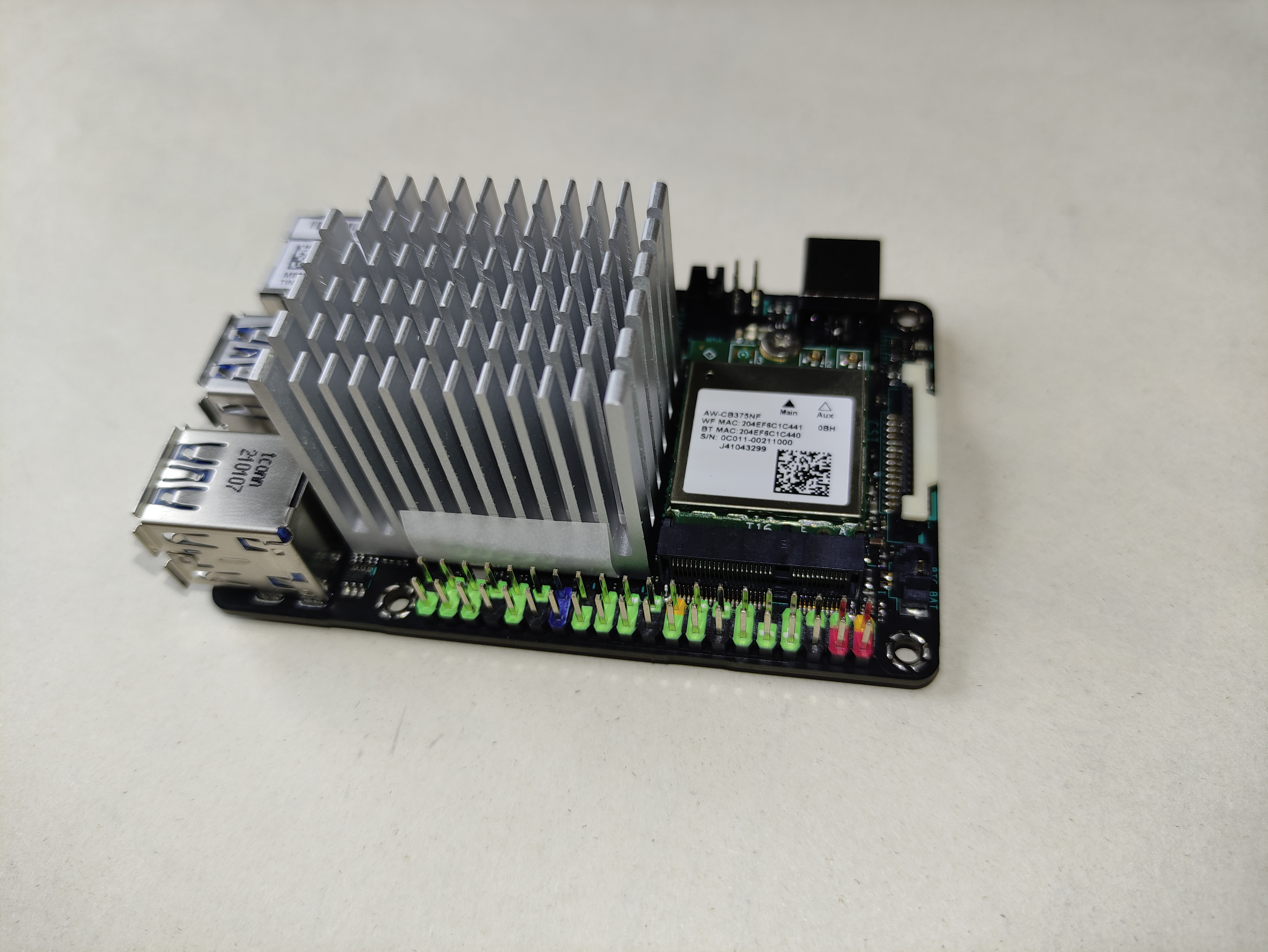 153-电路板PCB-主板 Asus Tinker Board 2_2G STEP 主视图