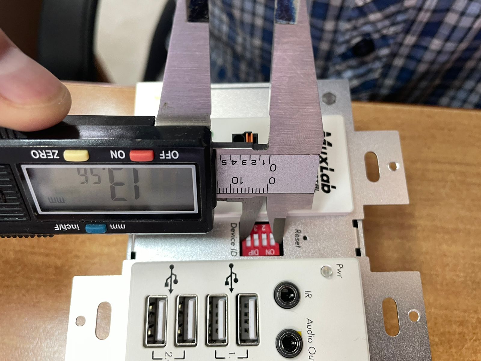 025-HDMI应用-HDMI_USB 接收器  STEP