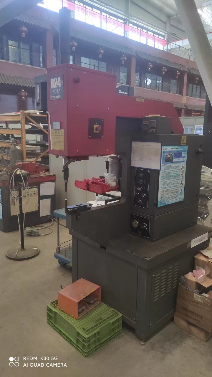 液压压铆机模型MF