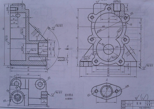 齿轮泵体