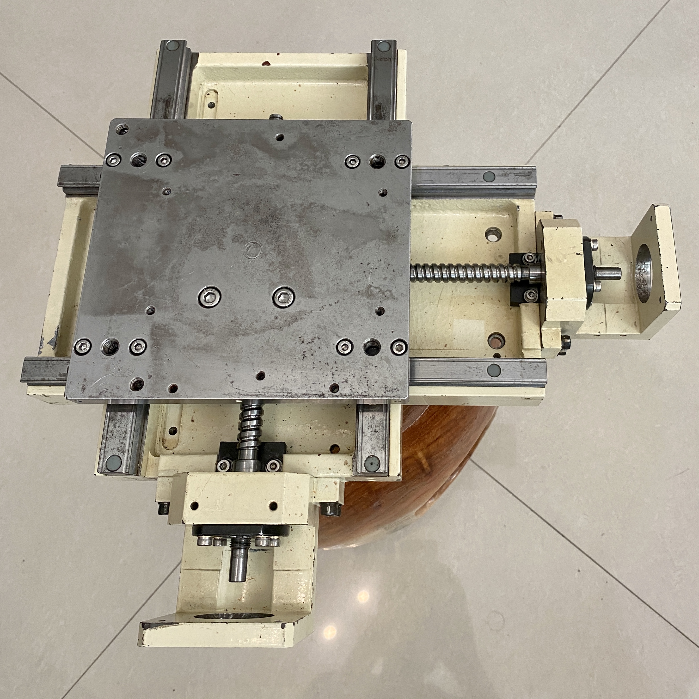 THK铸铁十字滑台行程100 150_SOLIDWORKS 2023_模型图纸下载 – 懒石网