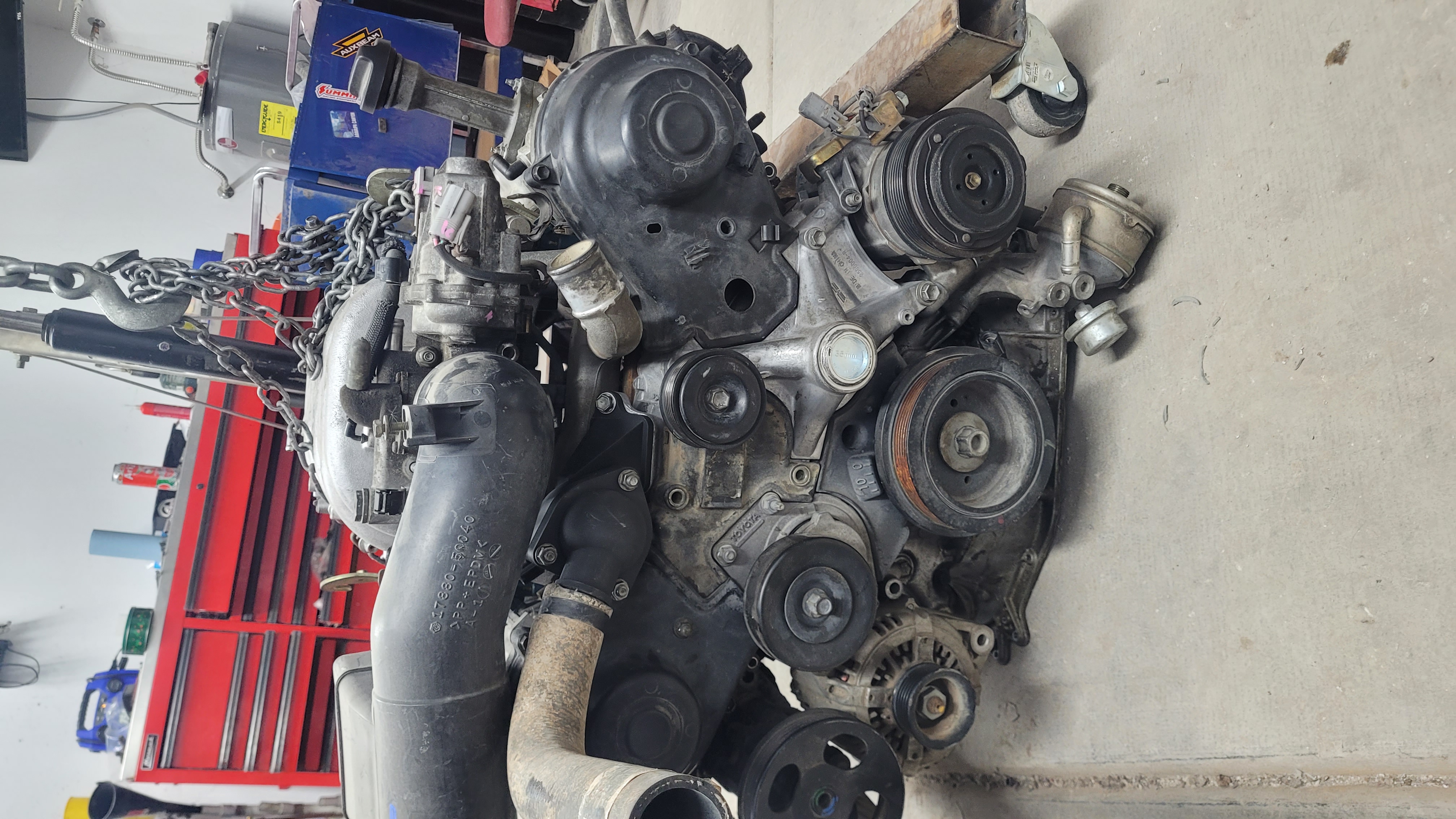 低调恒温器外壳