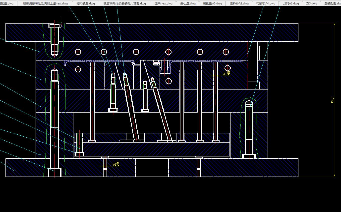 工具箱盖注塑模设计