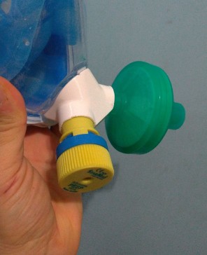 G09989-EasyBreath迪卡侬口罩双22mm排水阀适配器” (1)