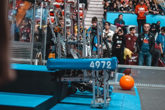 G029628-TEAM_4972_博洛尼亚_机器人_计算机辅助设计_2019=机器人机械臂