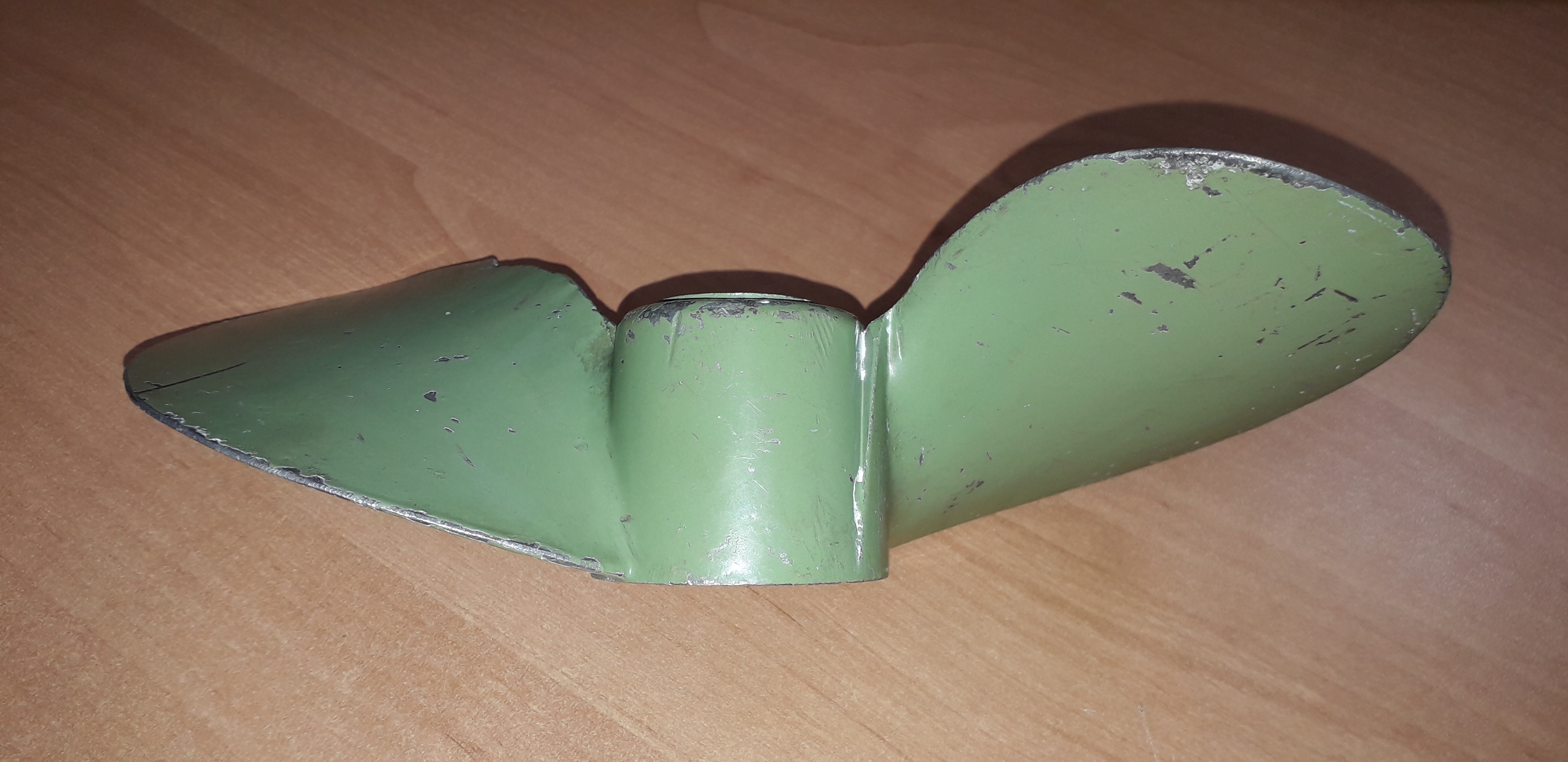 G047696-旧舷外船电机“ Moskva”,“ Moskva M”的螺旋桨,“ Moskva 12.5”。=轮船船体