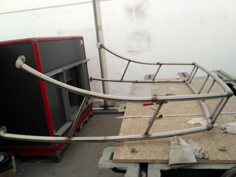 G047852-雷达和导航灯框架=轮船船体