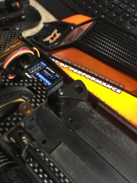 G094017-Xray XB4 电池座支架=夹紧夹具管夹