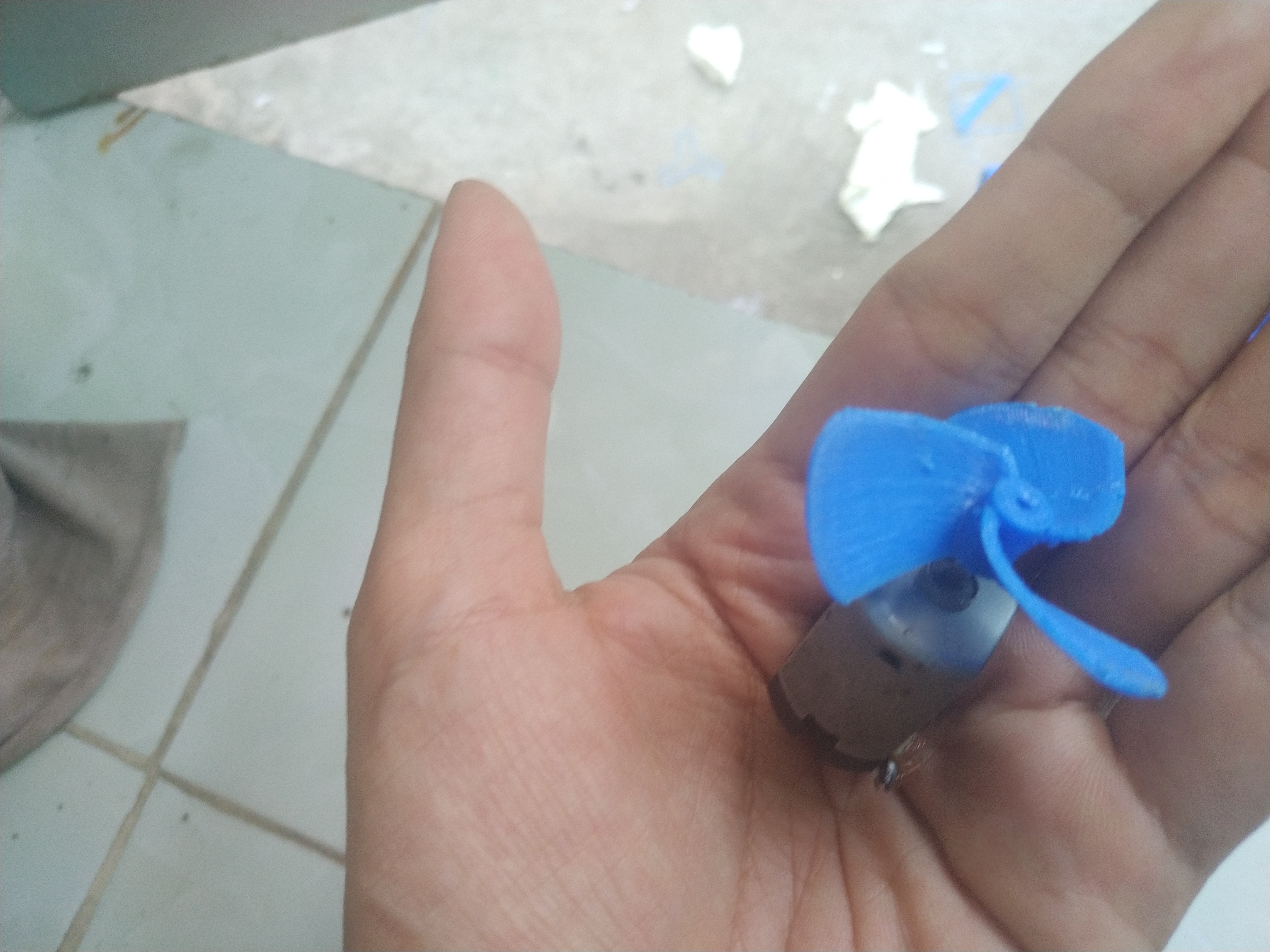 G101333-迷你桌面风扇 (2)=电风扇