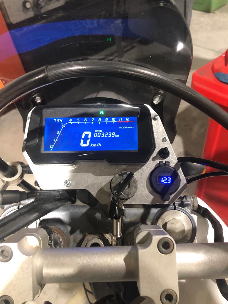 铃木DR 650定制仪表盘