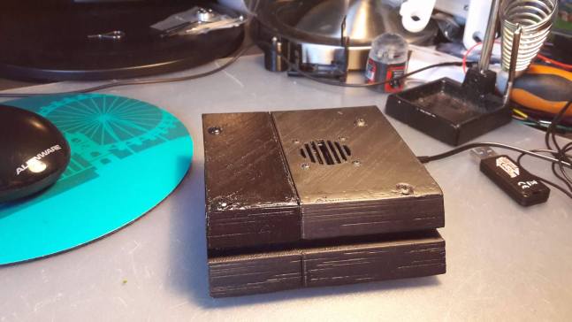 PS4 机箱用于树莓派