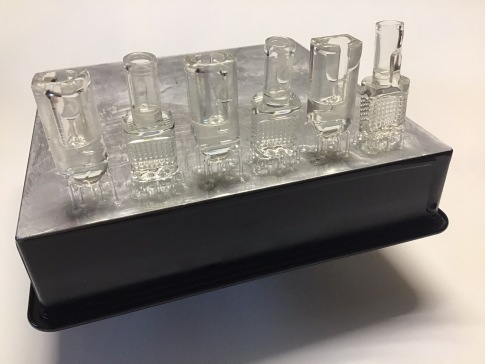 用于太空飞行药物的3D可打印微流体真空采血管