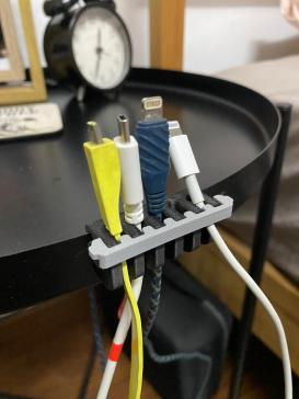 宜家Gladom边桌充电线支架