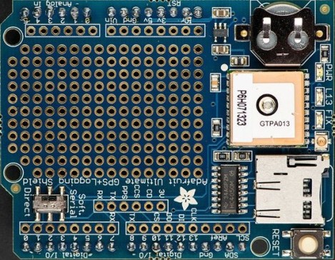 Adafruit 终极 GPS 记录器扩展板