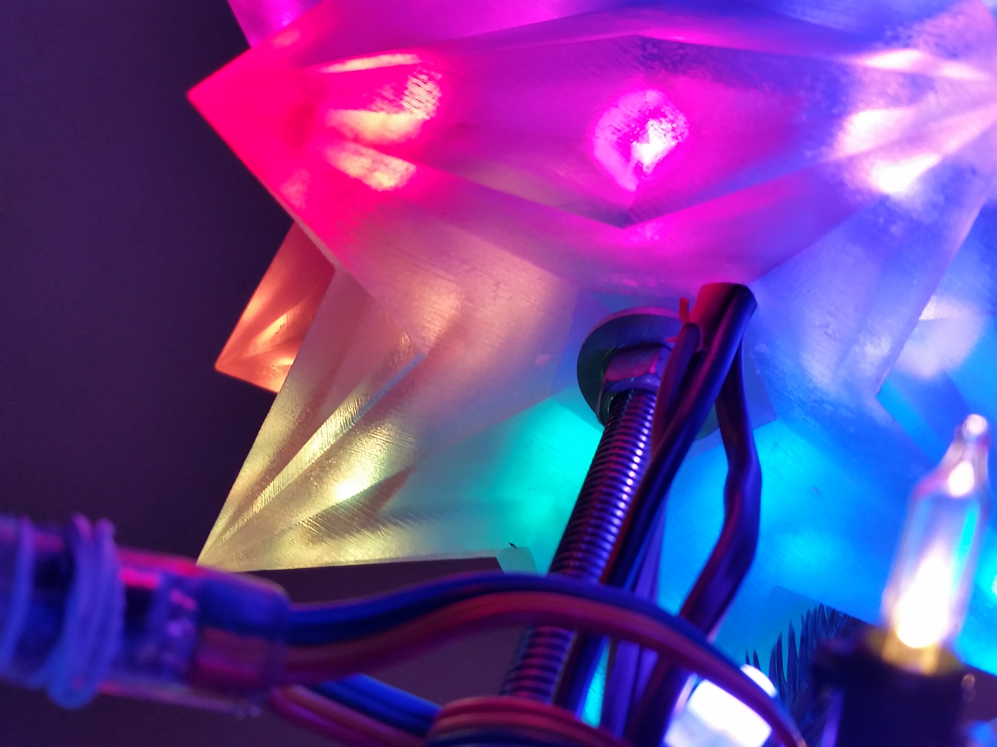 十个四面体树顶装饰