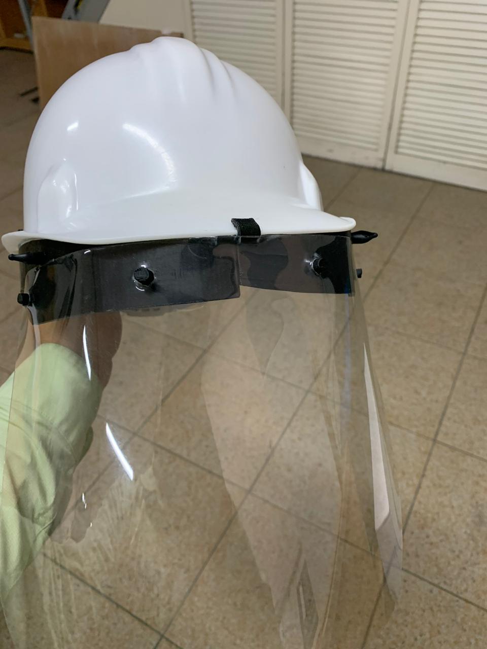 面罩支架用于工作头盔。