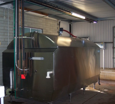 冰库可冷却2000升牛奶的牛奶罐