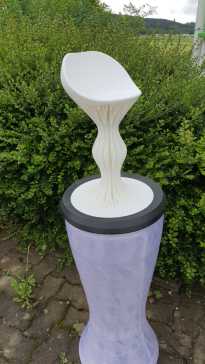 吧台凳 - 仿生设计