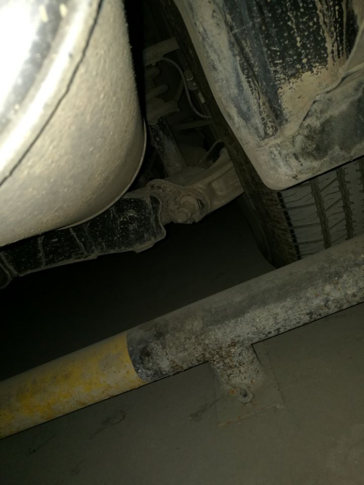 哈弗H6越野车双横臂独立后悬架设计