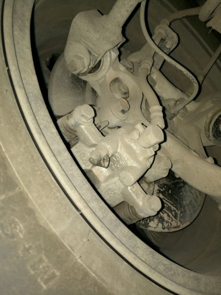 哈弗H6越野车双横臂独立后悬架设计