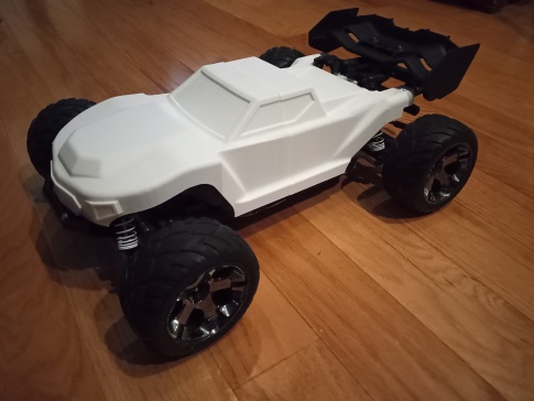 Traxxas Rustler 4x4 VXL 车身外壳