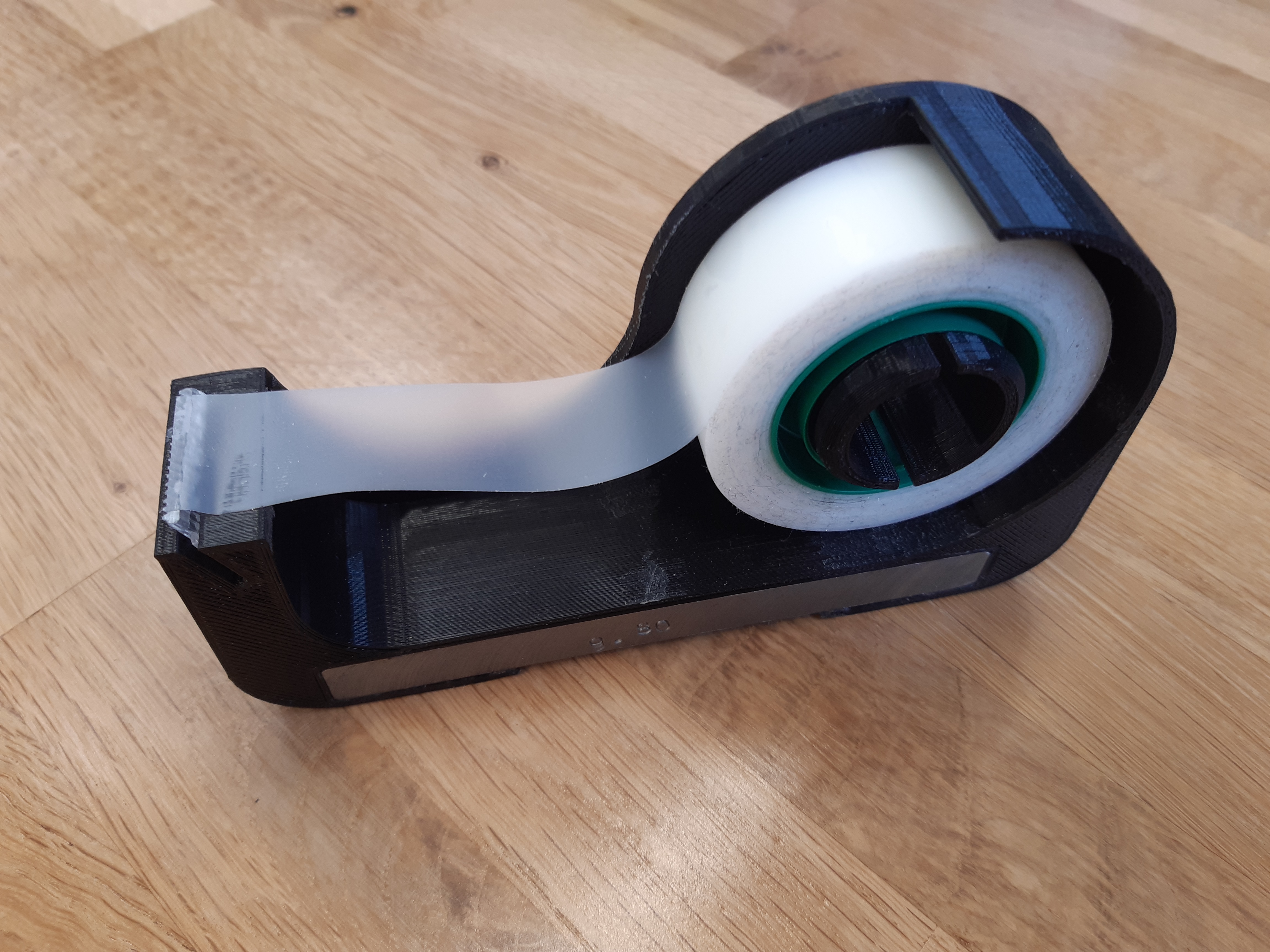 3D 可打印胶带分配器