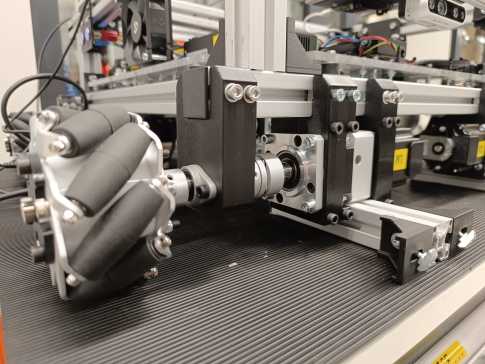 麦克纳姆轮平台