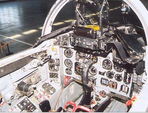 起落架应急释放机构 (1)