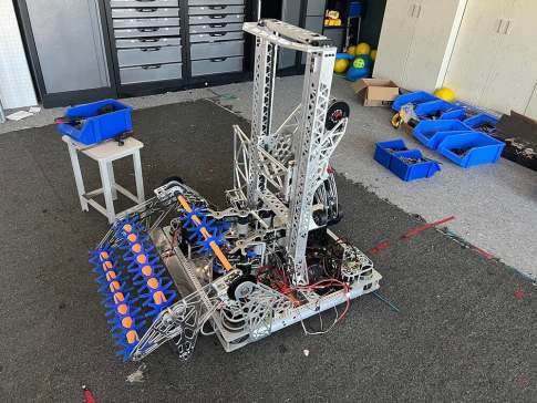 TEAM 6304 2025 robot比赛小车结构