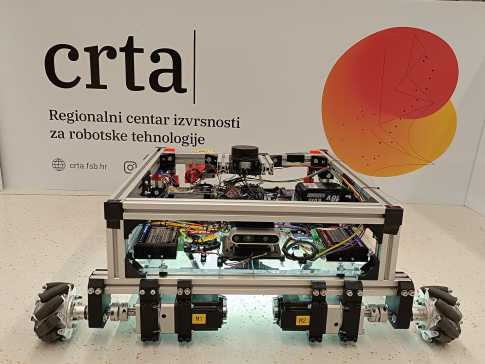 麦轮全向移动机器人