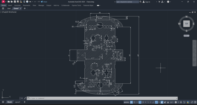 四轮驱动底盘设计