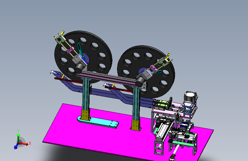 卷料裁切组装模组