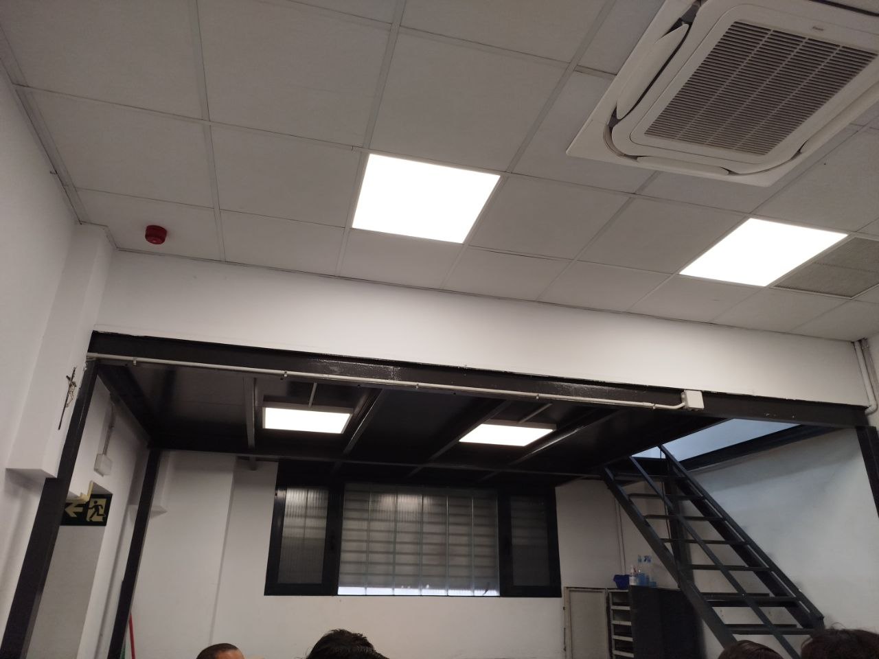 三维结构金属件