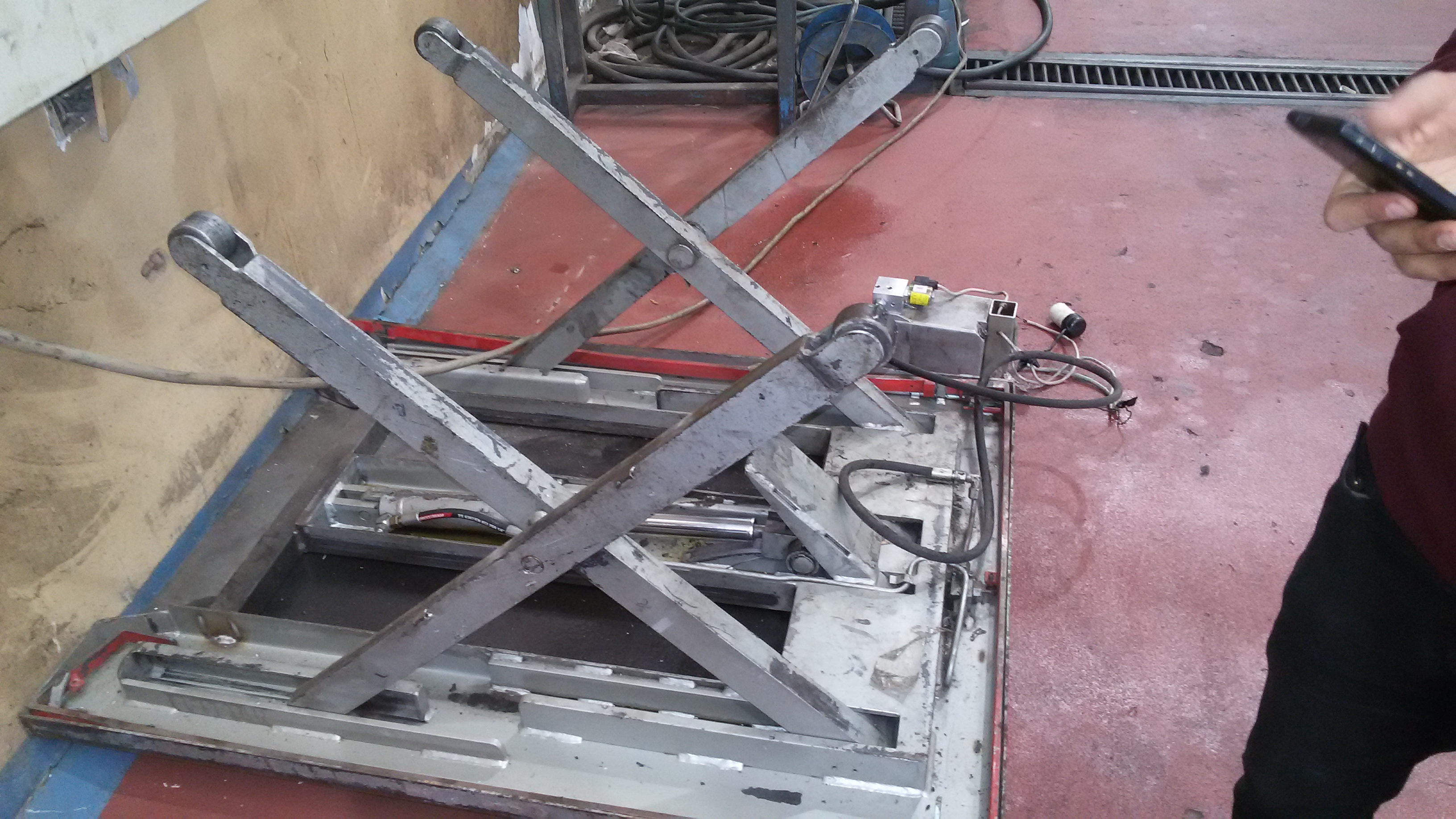 A0002765-拉杆式液压缸 280x220x1400 毫米