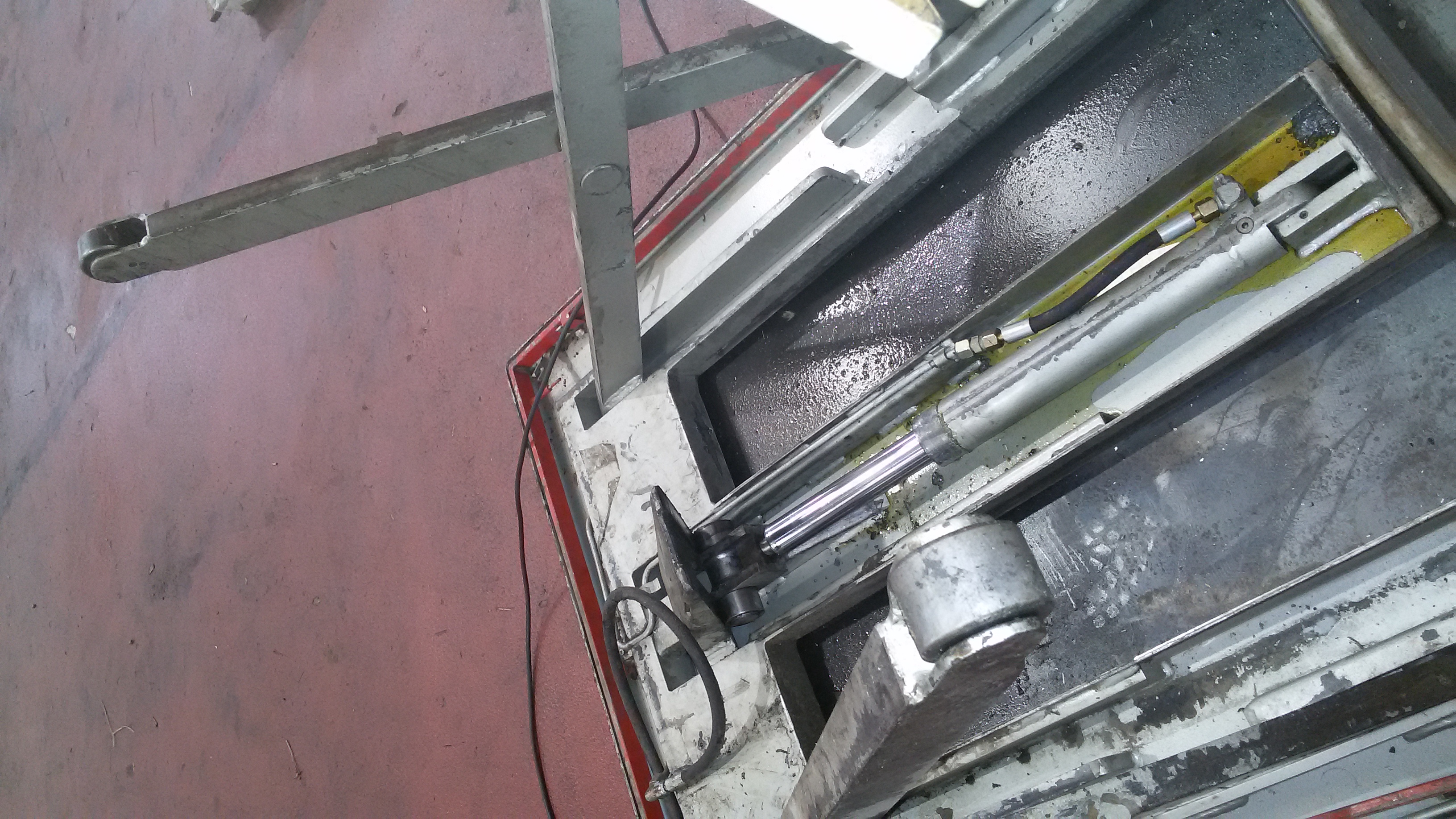 A0002765-拉杆式液压缸 280x220x1400 毫米