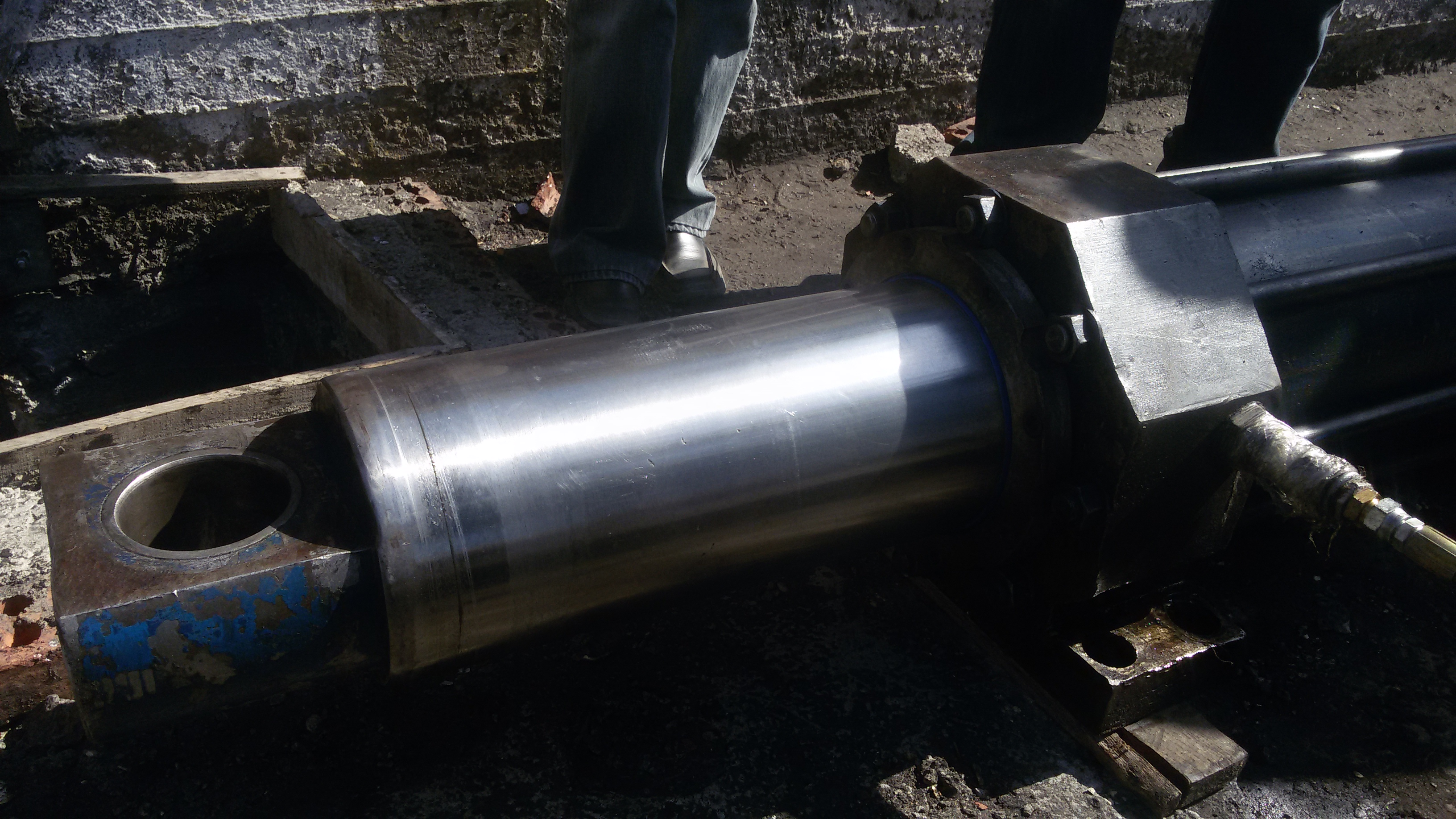 A0002765-拉杆式液压缸 280x220x1400 毫米