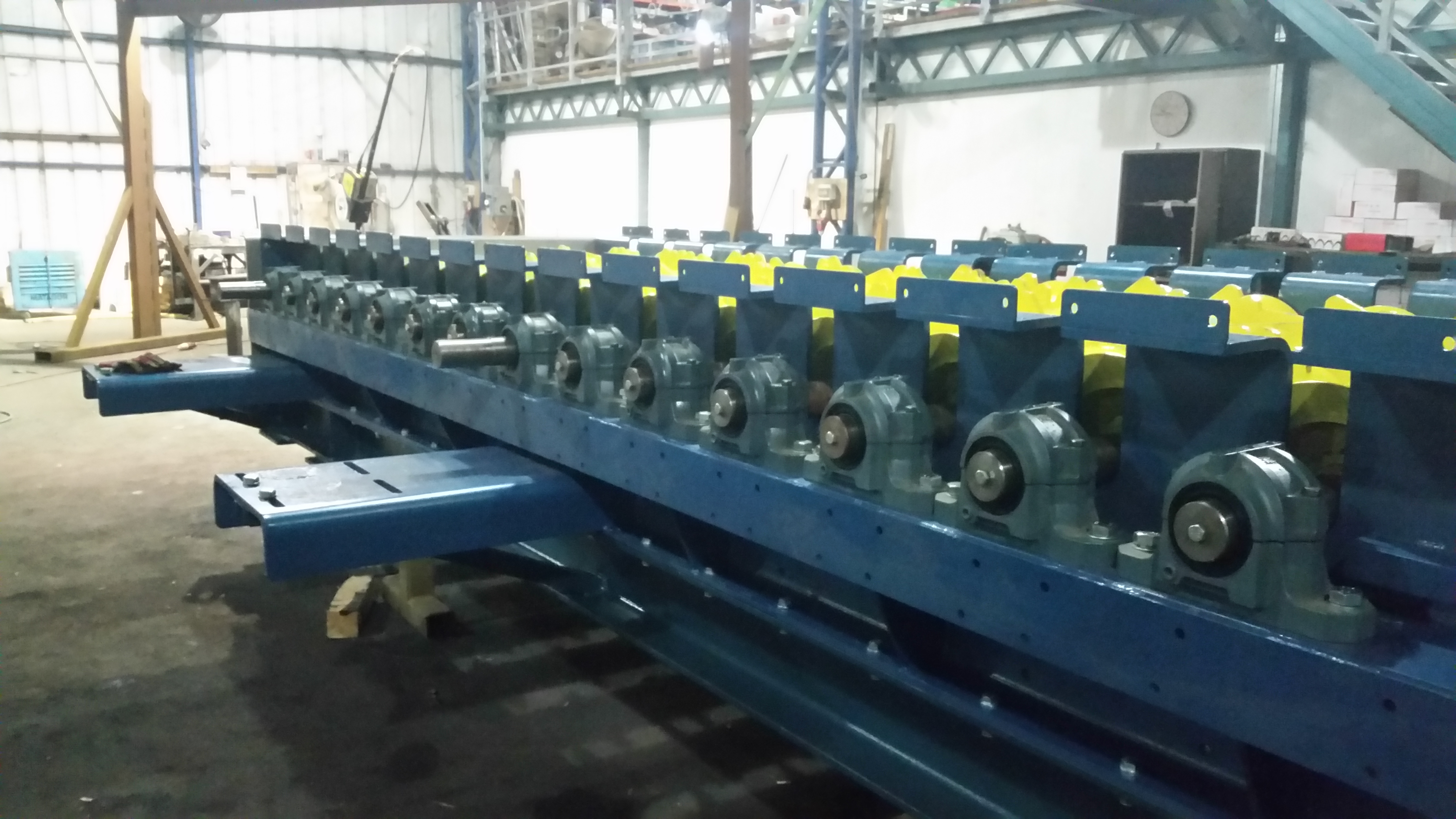 A2004647-摇摆喂食器