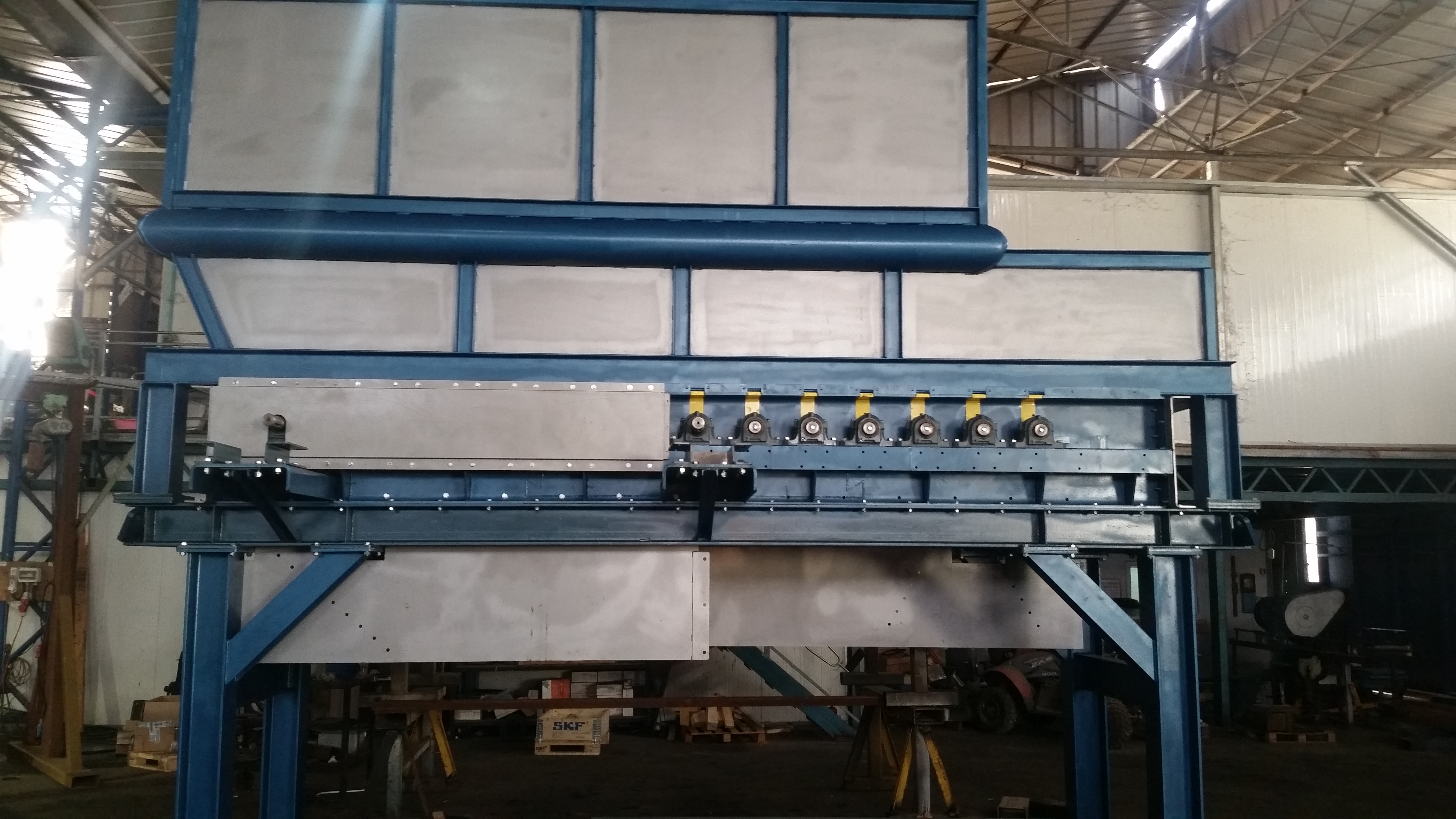 A2004647-摇摆喂食器