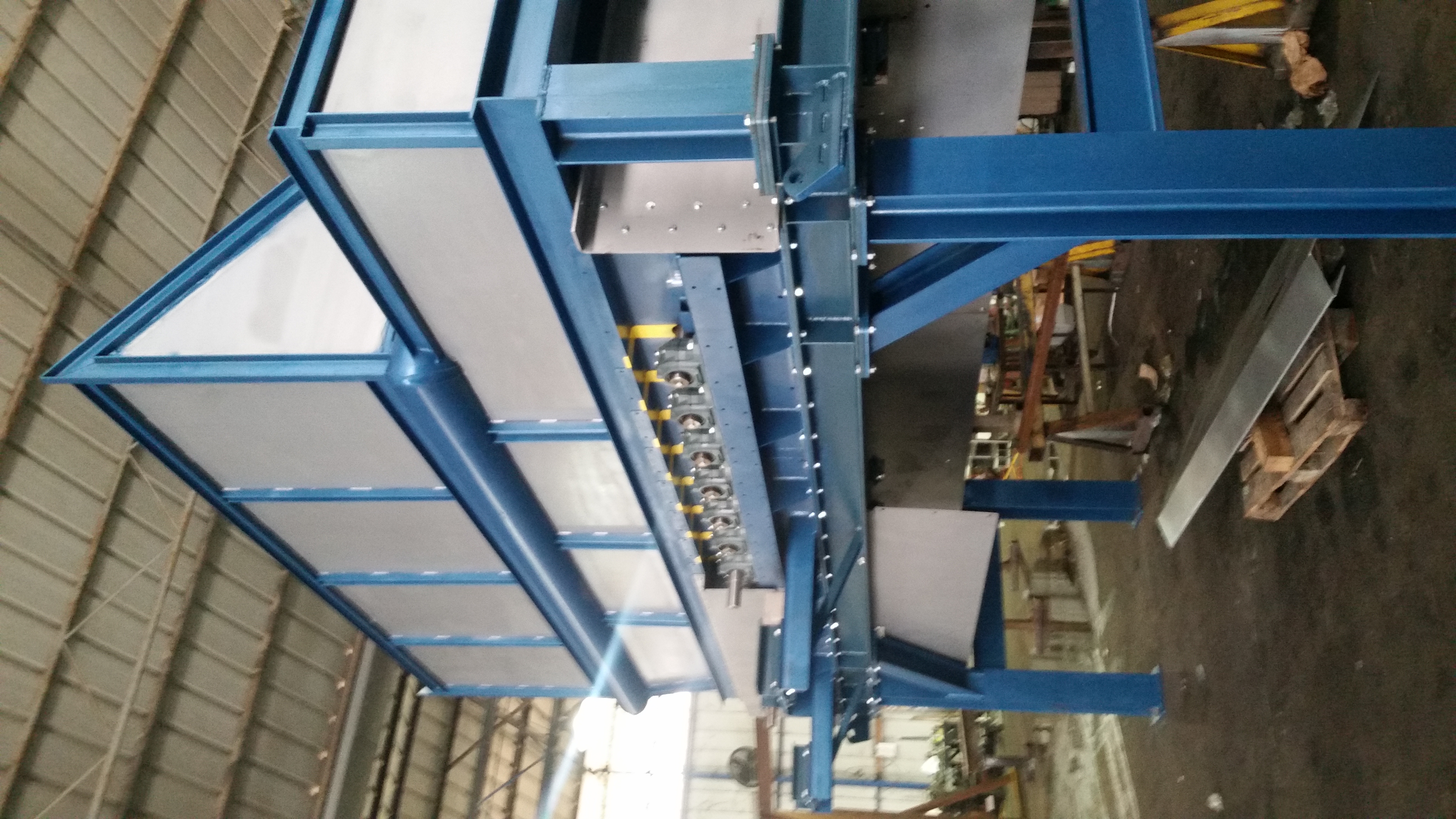 A2004647-摇摆喂食器