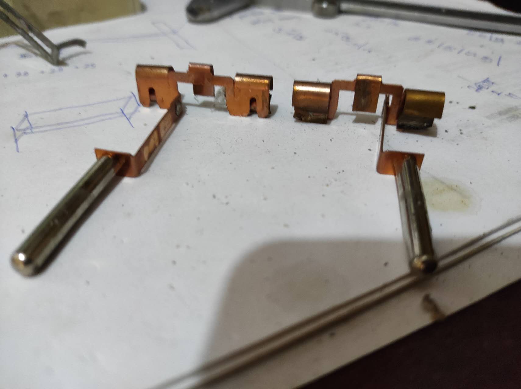 三通插头适配器