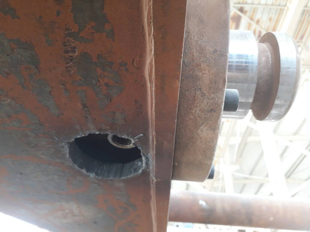 焊接式液压缸-200x130x2046-mm-1.snapshot.1