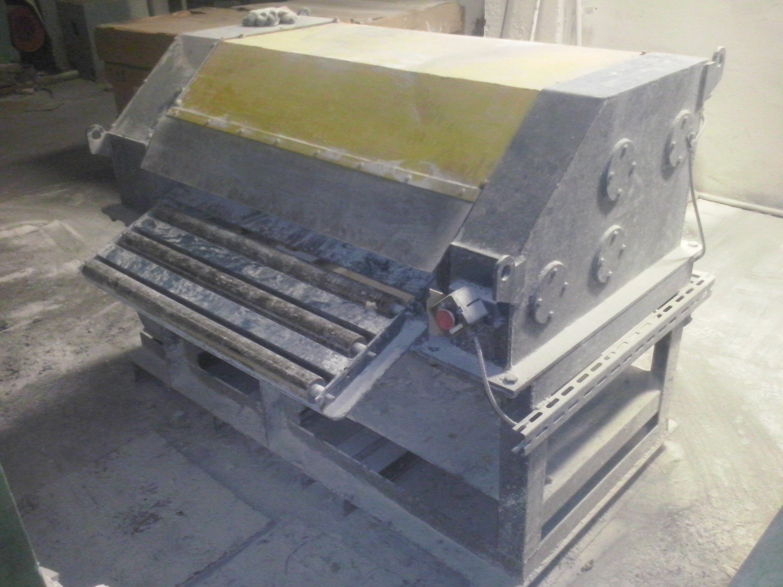 全自动橡胶切条机模型