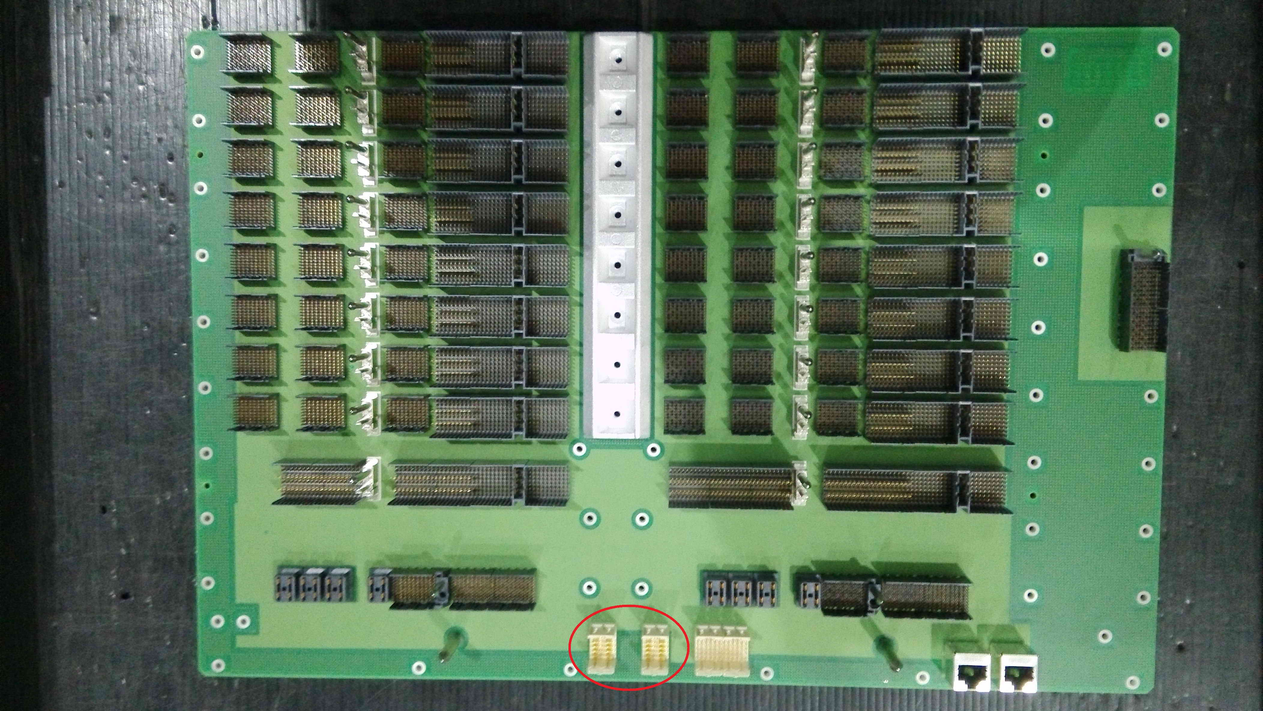 复珊端子pin入孔与否检测机