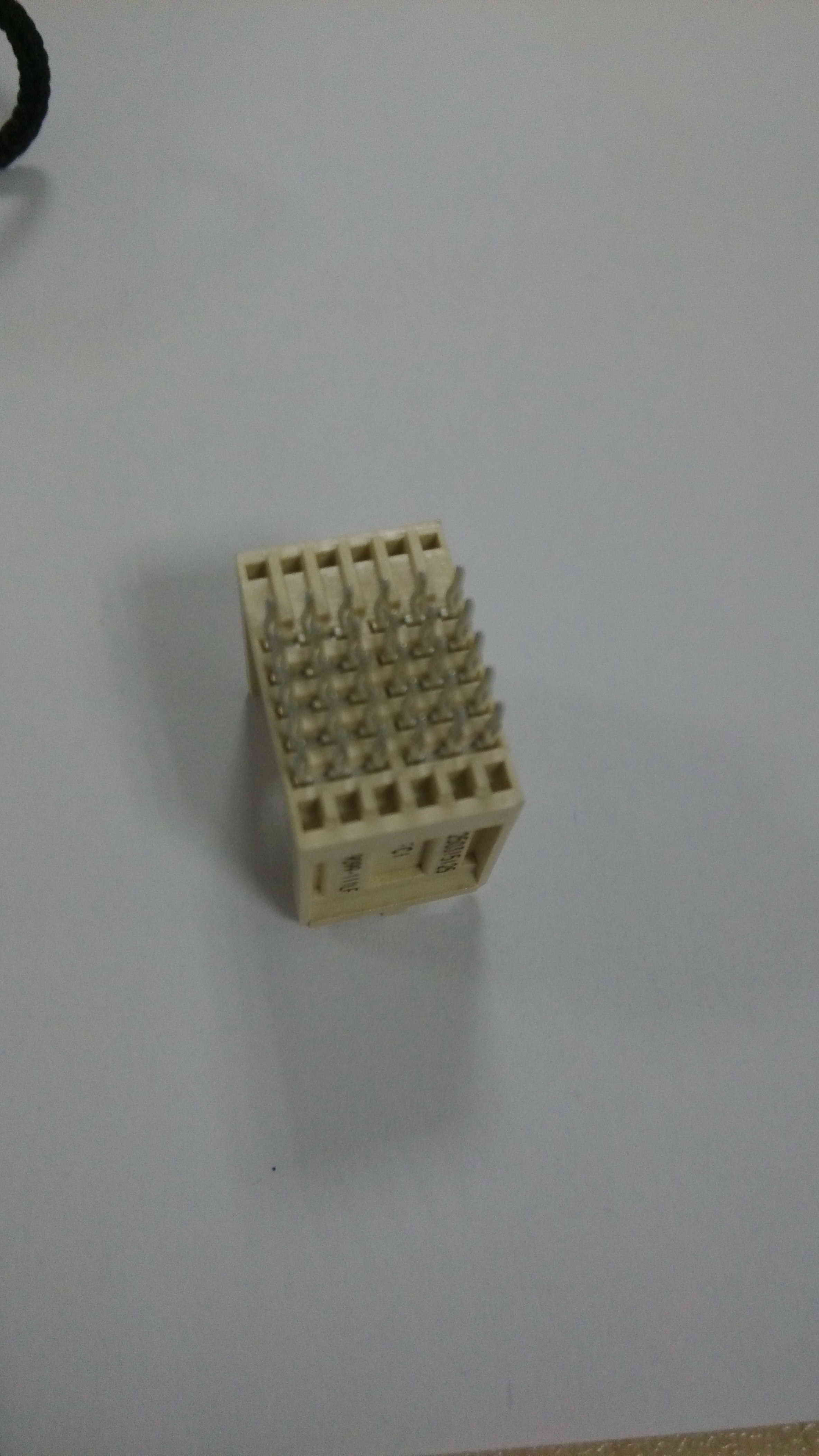 复珊端子pin入孔与否检测机