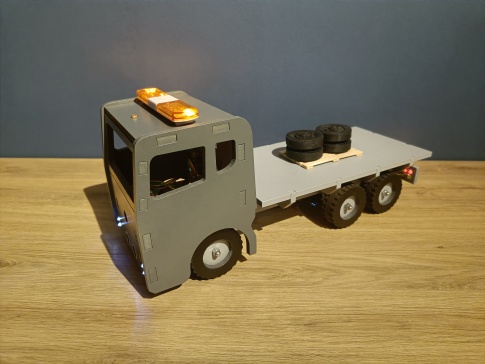 卡车