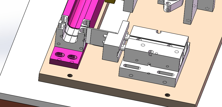 密封条自动钻孔裁断一体机